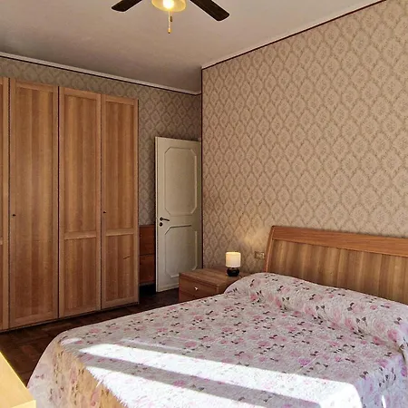 Beautiful In With Wifi Apartment Recco